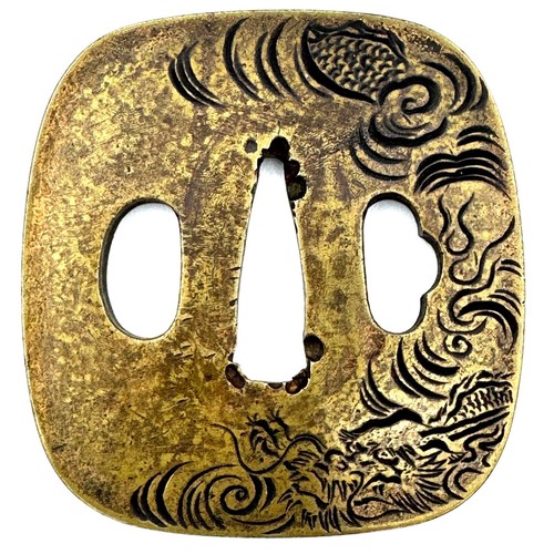 Tsuba 鐔 dragon design mumei - 鐔,